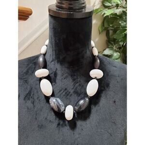 Vintage Women's Black & White Bubble Bead Stylish Necklace